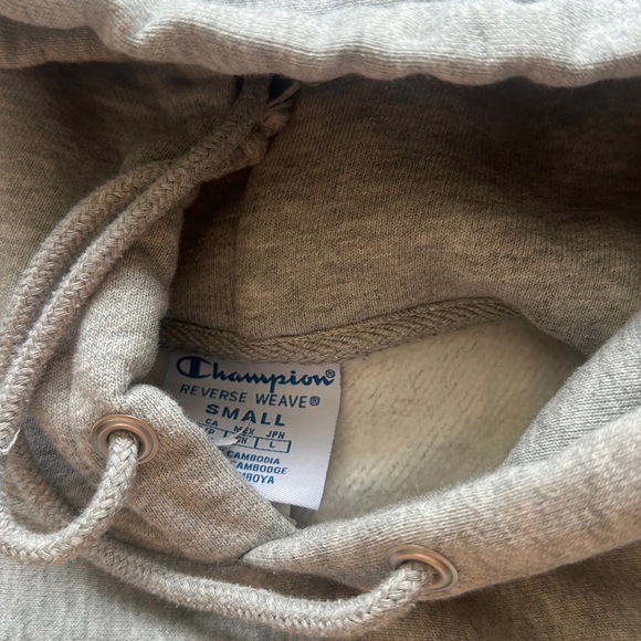 ‼️SALE‼️Champion Reverse Weave Hoodie - Picture 4 of 4